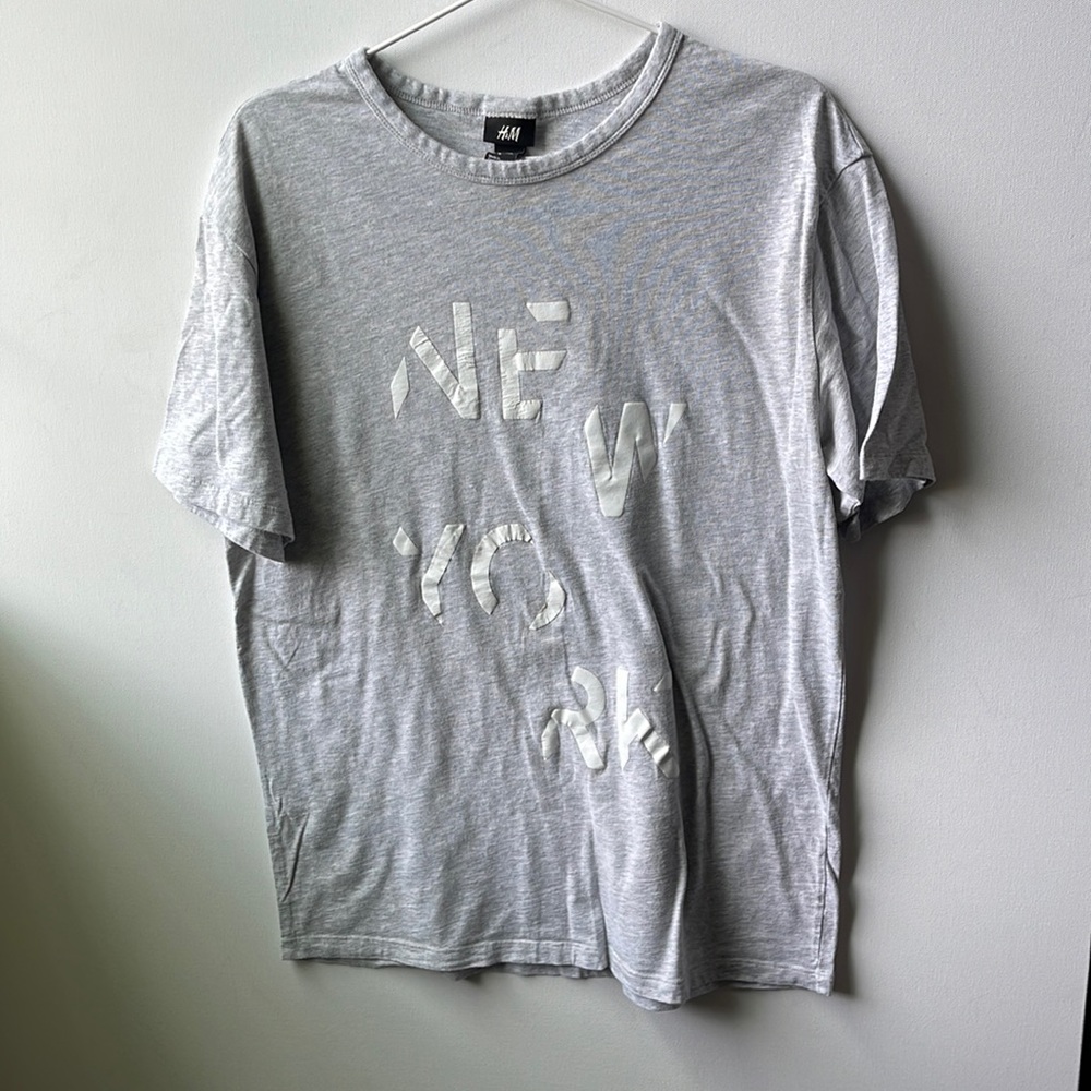 H&M Men’s T-Shirt | Gray | Medium